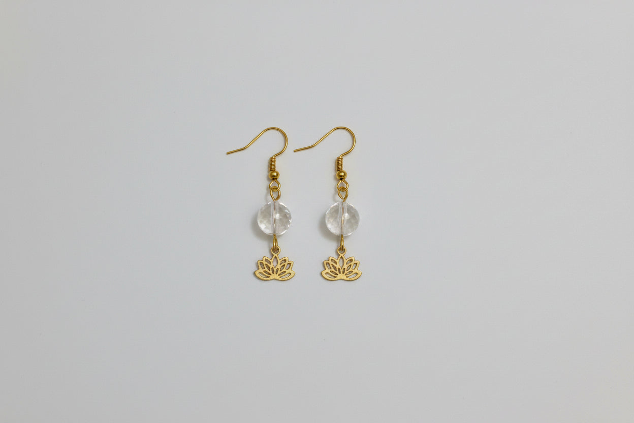 💫 24 € Elegant schimmernde Bergkristallohrhänger mit goldenen Lotusblüten 🌙 Klarheit 🌙 Konzentration 🌙 innere Balance 🌙 Selbsterkenntnis