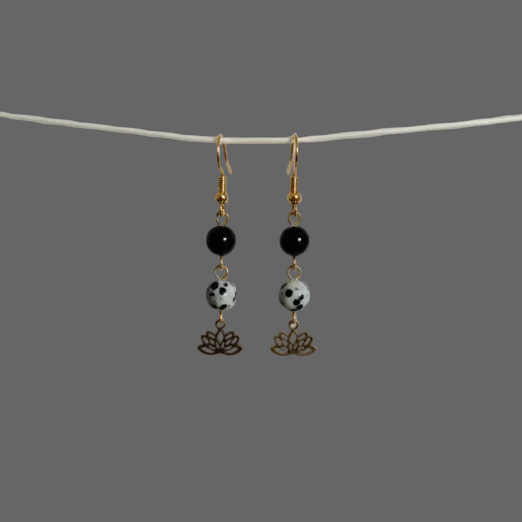 💫 24 € Ohrhänger mit den Edelsteinperlen Onyx und Dalmatinerjaspis 🌙 Stabilität 🌙 Selbstkontrolle 🌙 Standhaftigkeit 🌙 Leichtigkeit 🌙 Erdung 🌙 Freude + goldene Lotusblüten 🌙