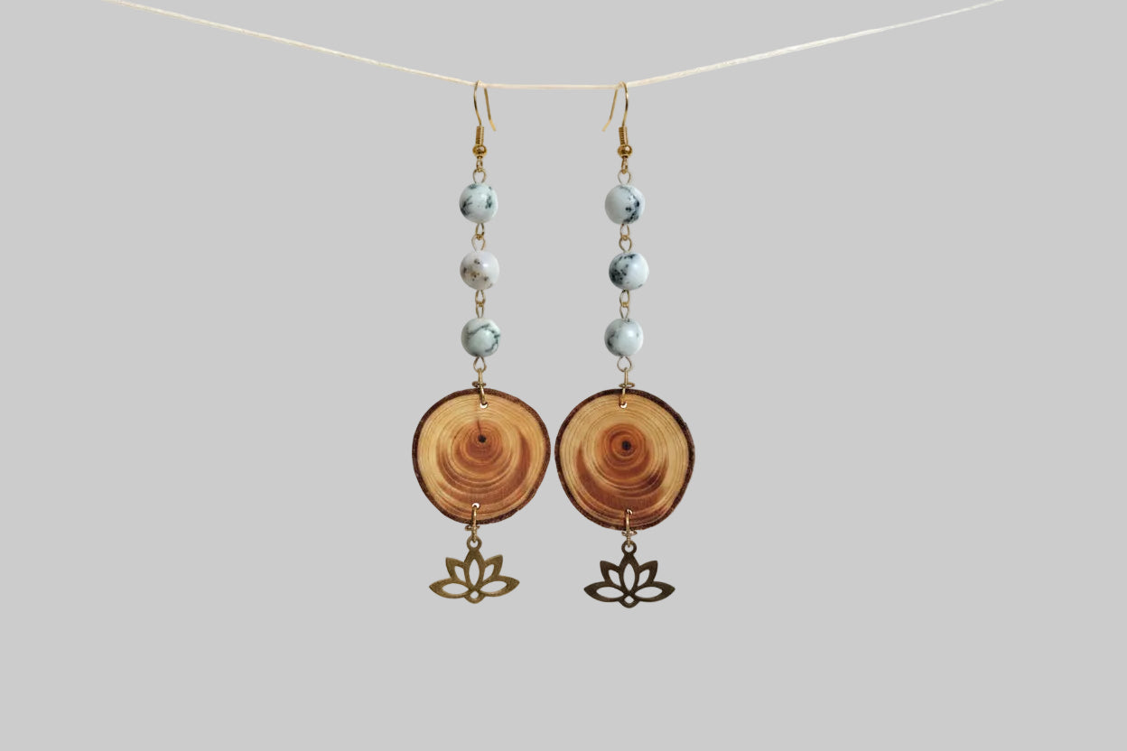 💫 35 € Ohrhänger aus der Lärche mit Baumachat - Edelsteinperlen und goldenen Lotusblüten 🌙 Stabilität 🌙 Sicherheit 🌙 innere Stärke 🌙 Geborgenheit 🌙 Ausdauer 🌙 Zuversicht - Einzelstück