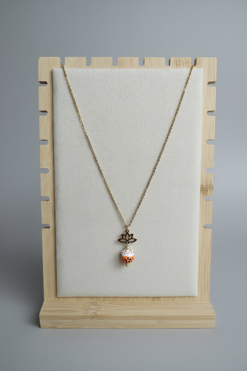 💫 30 € Goldene Kette mit Lotusanhänger und Glückskatze "Maneki-neko" in orange 🌙